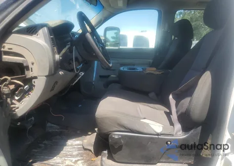 2011 Chevrolet Silverado C2500 Heavy Duty z USA, uszkodzony, nr VIN 1GC1CVCG9BF240214